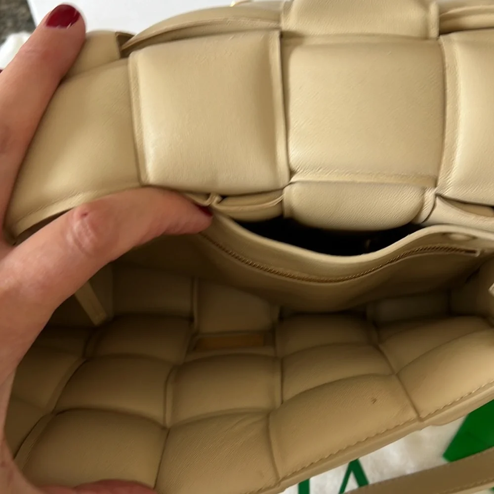 🎉Host Pick!🎉Bottega Veneta Padded Cassette Crossbody - Picture 9 of 16